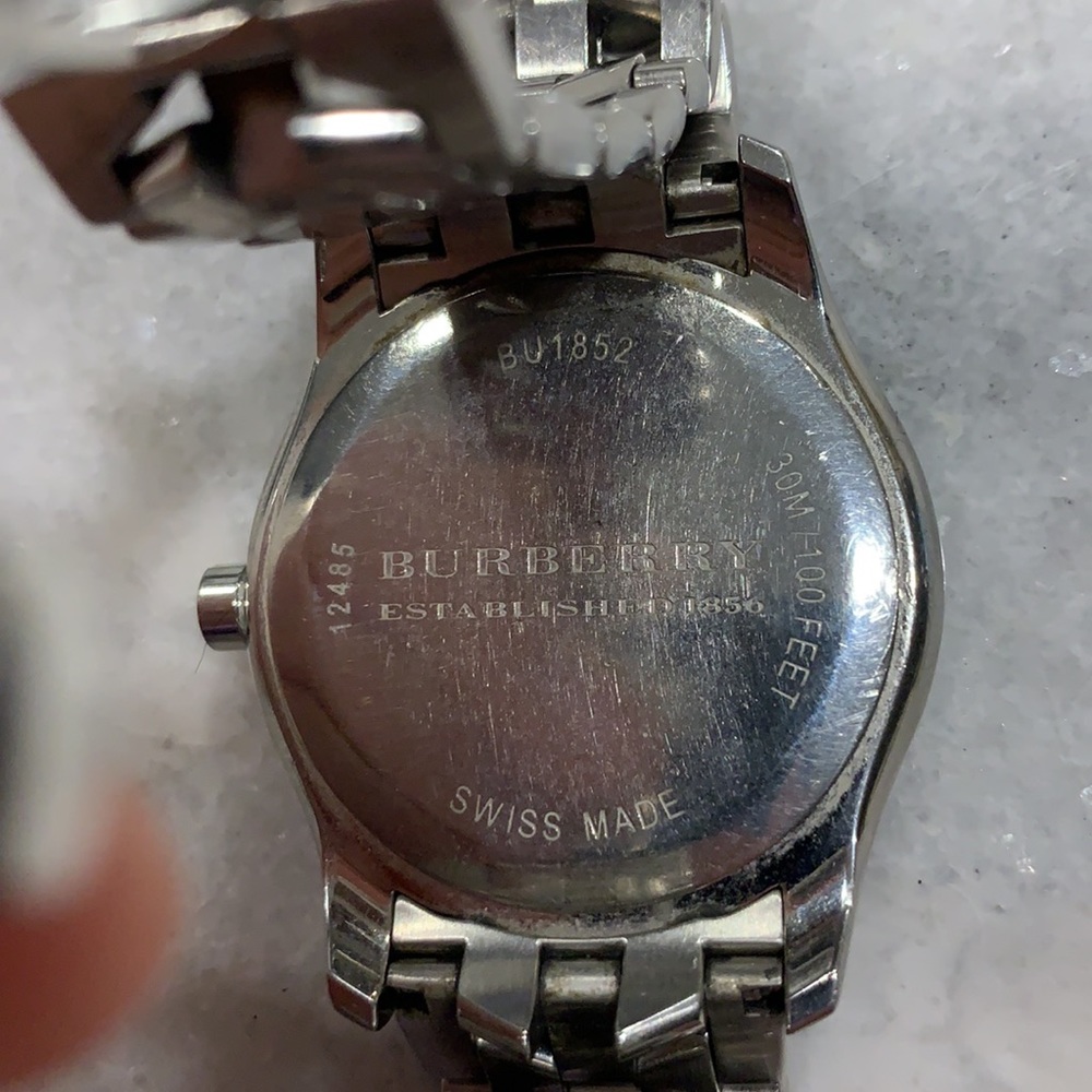 Burberry Men’s Watch - Picture 3 of 3